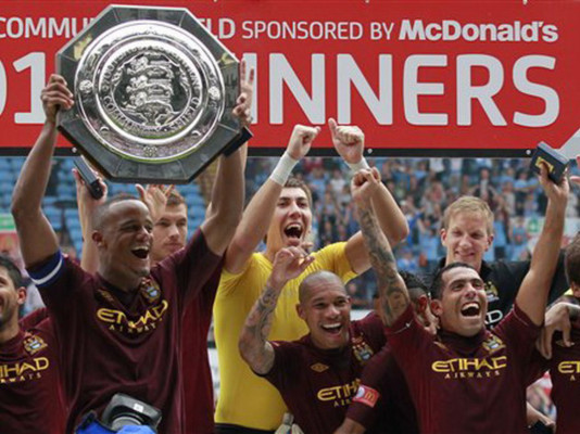 Manchester City derrota 3-2 al Chelsea para ganar el Community Shield