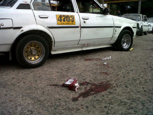 De varios disparon en la cabeza asesinan a taxista en Comayagüela