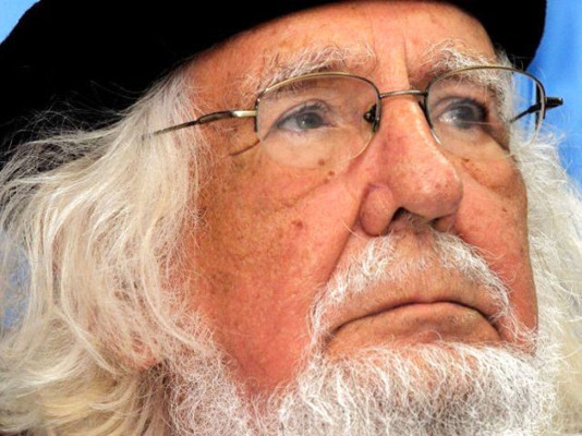 Nicaragüense Ernesto Cardenal ganó el premio Reina Sofía de Poesía