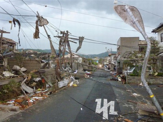 Tornado mata a una persona y hiere a decenas cerca de Tokio