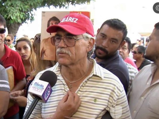 Anciano asegura que fue el amante del extinto cantante mexicano Juan Gabriel