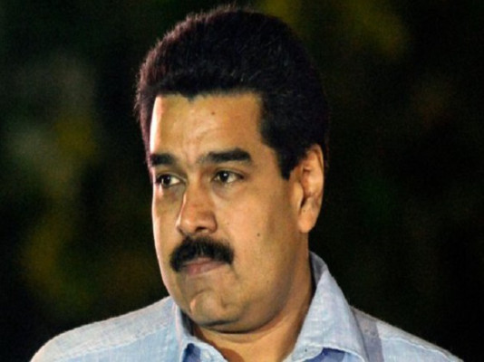 Chavismo demuestra unidad con militares en aniversario de revuelta popular