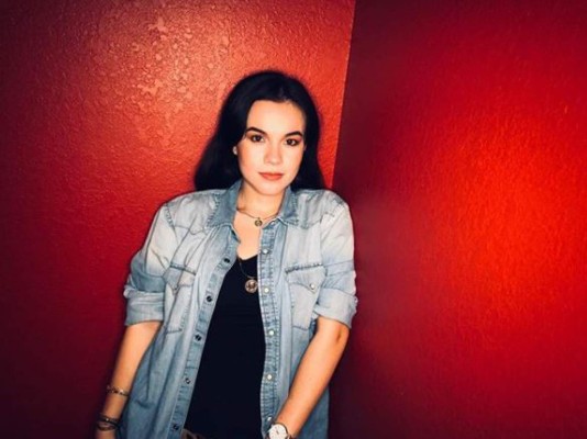 Así es Sarita Sosa, la hija que supuestamente secuestró a José José