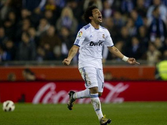 El Real Madrid anuncia que el brasileño Marcelo fue operado 'con éxito'