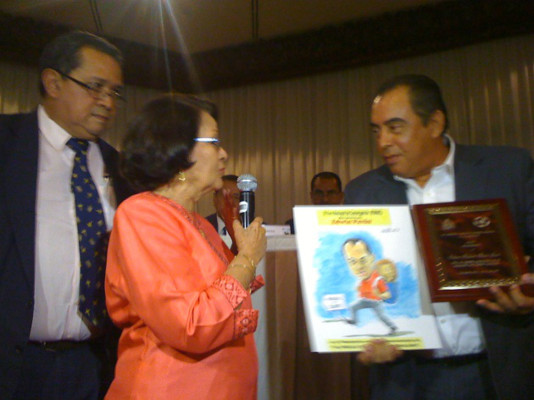 Fonac reconoce a entrenadores de Honduras