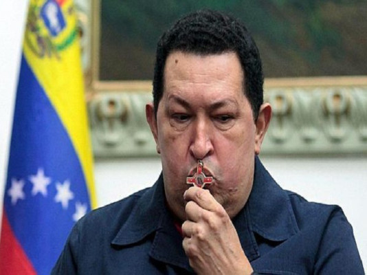 Con Chávez enfermo, simpatizantes se vuelcan en la religión