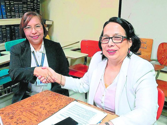 Cristina Rodríguez asume en el Hospital Escuela Universitario