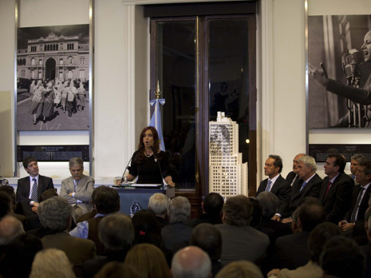 Argentina aprueba ley para morir con dignidad