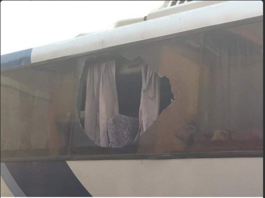 Mueren oficial de la Naval y delincuente en tiroteo en bus