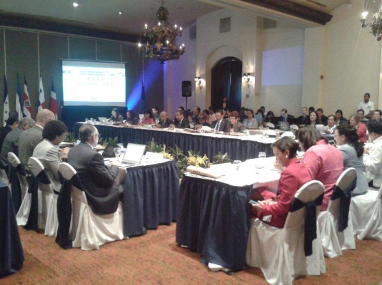 Inicia en Honduras reunión del sector salud de la región