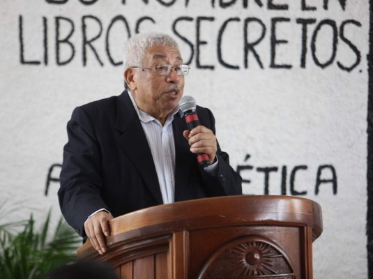 Giovanni Rodríguez ganó premio de novela