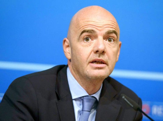 UEFA apoya a Michell Platini y desea veredicto de aquí a mediados de noviembre