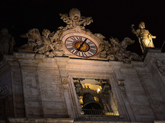 Cardenal argentino es el nuevo Papa y se llamará Francisco I