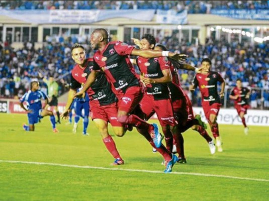 Wilson volvió; Jerry Palacios goleó