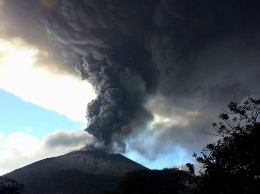 Cenizas del Chaparrastique podrían llegar a Honduras
