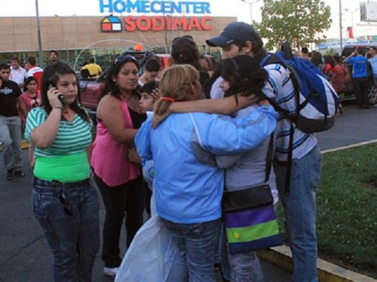 Evacuación preventiva y heridos tras sismo de 7.1 grados en Chile