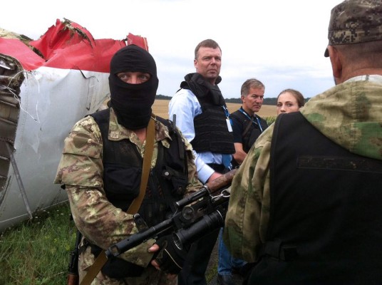 Indignación mundial por abatimiento de avión malasio