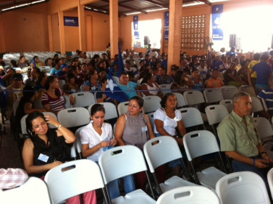 Ricardo se suma a JOH 'por amor a Honduras'