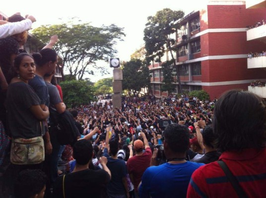 Honduras: Tomas de edificios persisten en la UNAH