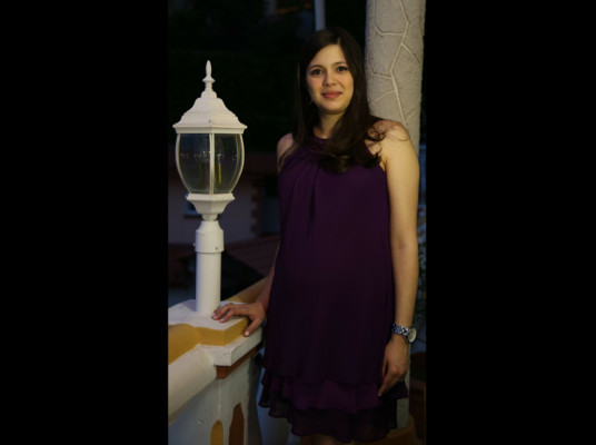 Noche de regocijo maternal para Nancy Sabillón de Hawit