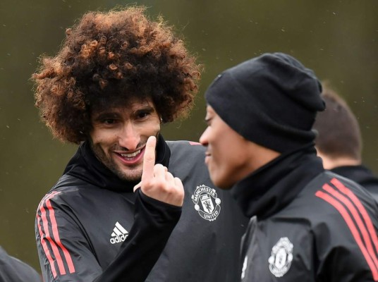 Fellaini al estilo Mickey Mouse revoluciona las redes