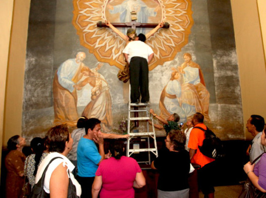 Fieles hondureños afirman que vieron imagen de Cristo llorar