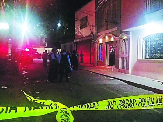 Asalto en cantina le costó la vida a cliente y empleado