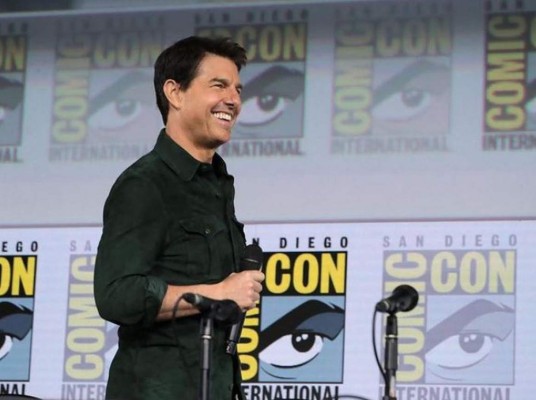 Exfoliarse con arena para gatos y odiar los espejos: los hábitos más extraños de los famosos (FOTOS)