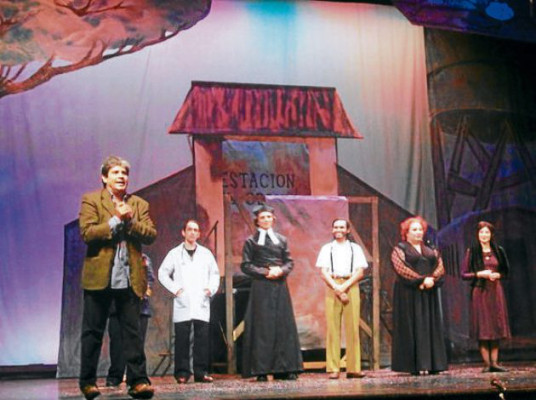 'Los artistas que buscamos la verdad logramos sobrevivir en los lugares más desérticos”