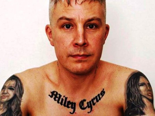 Se tatuó a Miley Cyrus