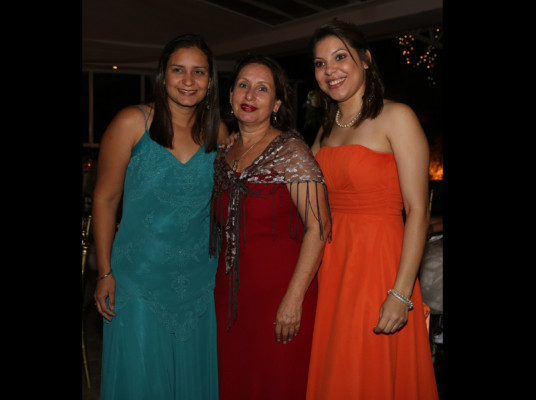 Romántica ceremonia para los enamorados