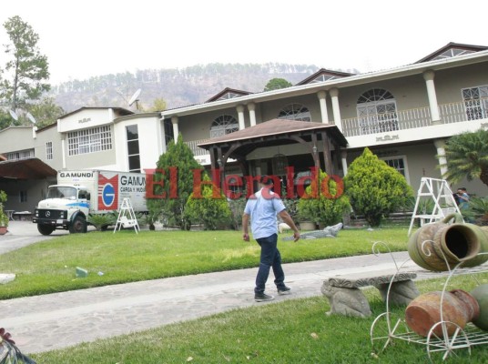 Así quedó la casa de Rosa Elena Bonilla luego que Pepe Lobo la entregara a la OABI