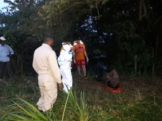 Atado de pies y manos rescatan cuerpo de menor en Olancho