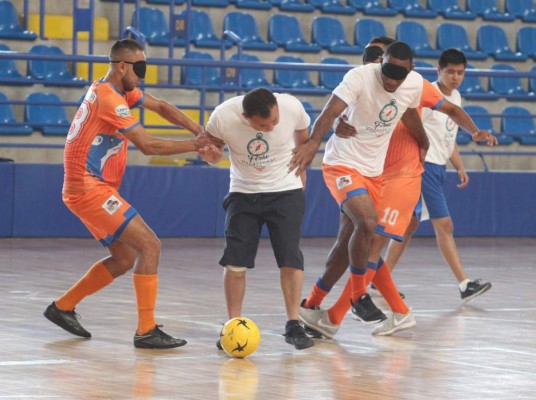 No videntes se coronan campeones ante la UPNFM en la Semana de Inclusión