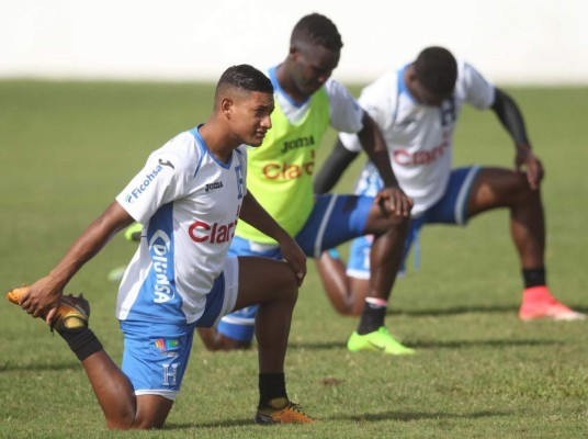 Jorge Luis Pinto: 'Tengo la cabeza destrozada de pensar'