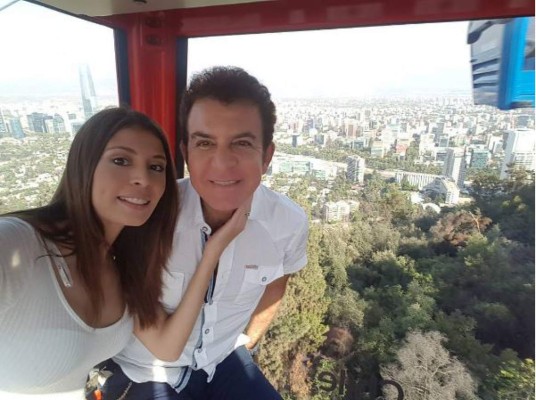 Iroshka Elvir y Salvador Nasralla derrochan amor en sus vacaciones
