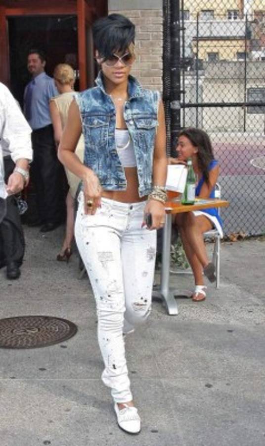 Inspire su outfit en el look de las celebridades