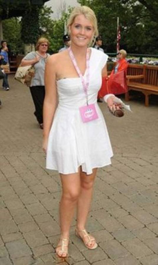 La hermosa sobrina de la princesa Diana desata la polémica en las redes