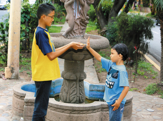 El enemigo puede estar en la mesa