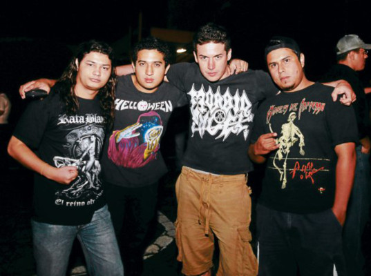 Tegucigalpa roqueó con Rata Blanca