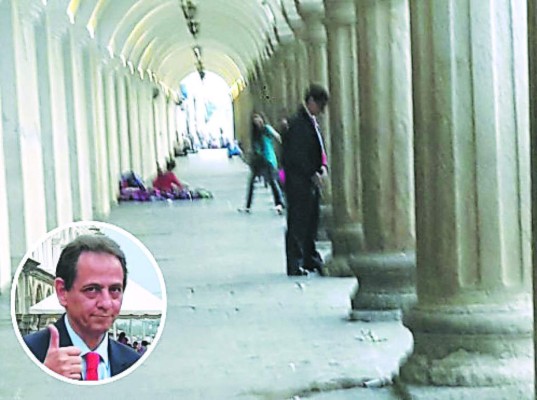 Silencio en Relaciones Exteriores tras penoso acto de diplomático