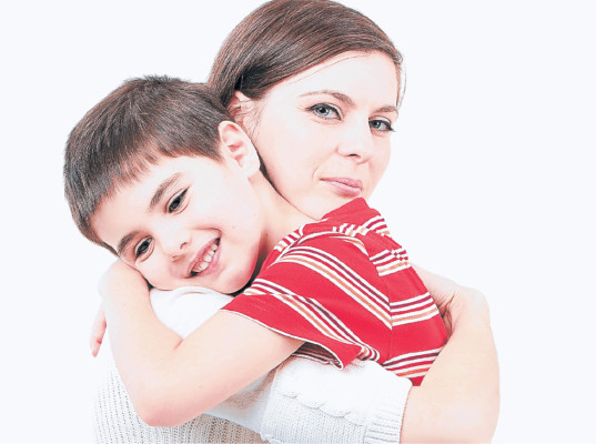 ¿Cómo ser amiga de tus hijos?