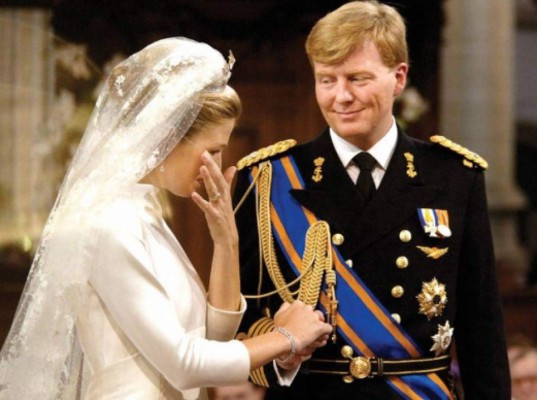 ¿Cuánto ganan el papa Francisco, la reina Isabel II y otras autoridades mundiales?