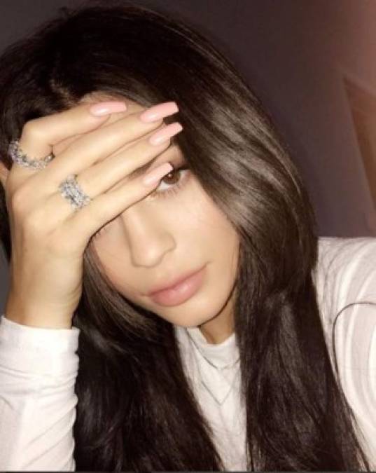 FOTOS: Así presume Kylie Jenner su enorme fortuna en las redes sociales