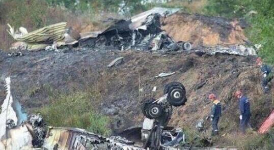 Lo que se sabe del avión que se estrelló en China con 132 pasajeros a bordo