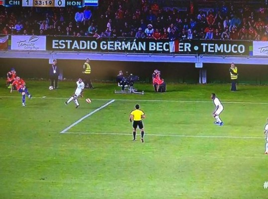 El penal inexistente a favor de Chile ante la selección de Honduras (Vídeo)