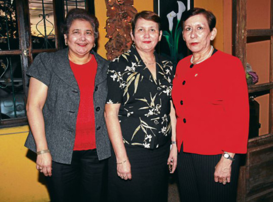 Ameno encuentro prenupcial para Francis