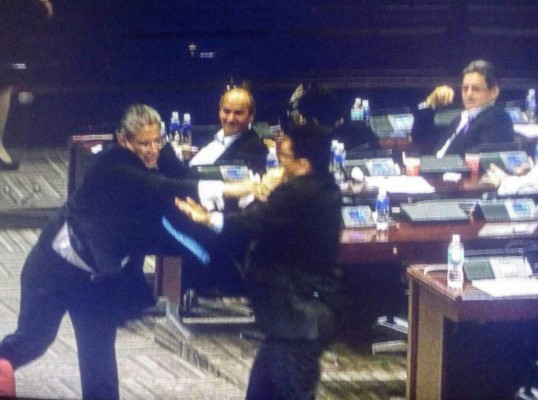 Diputado del Pac sobre Esdras: 'Le di 50 lempiras como premio a la agudeza'