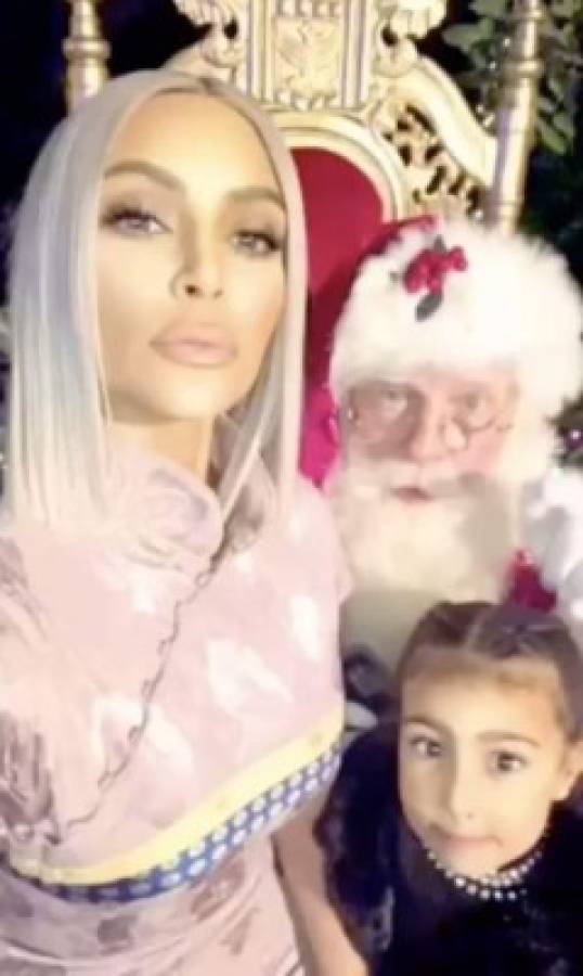 Filtran peculiares detalles de la fiesta navideña de la familia Kardashian