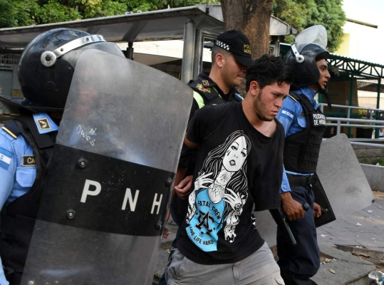 Las impactantes imágenes de la jornada de protestas en Honduras